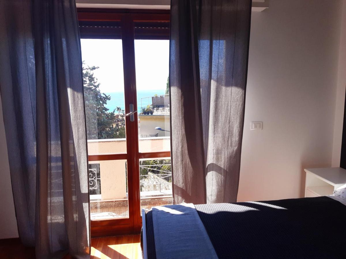 Bressa De Ma Affittacamere, Room & Breakfast 皮特拉利古 外观 照片
